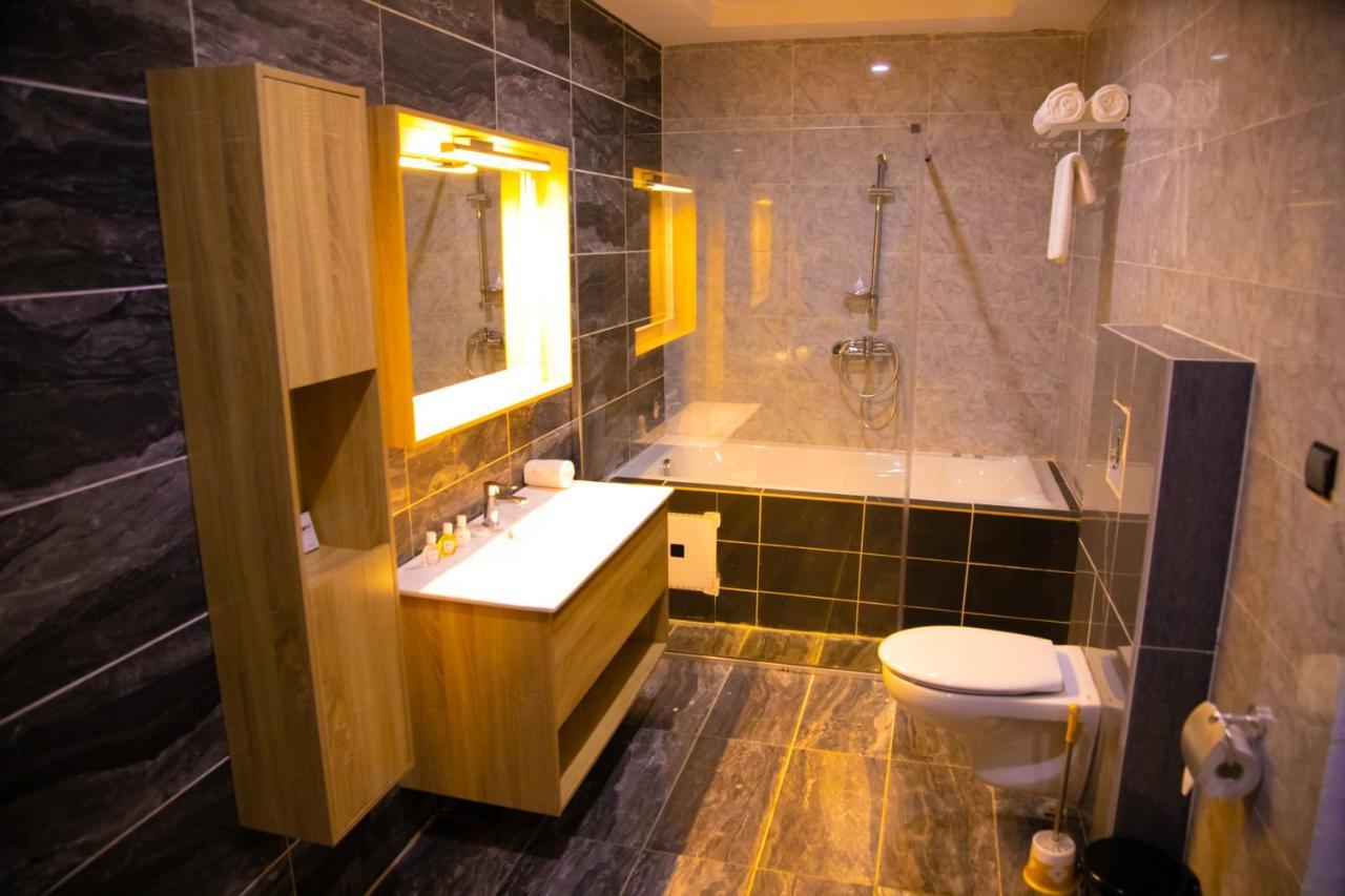 Hotel La Casa Cielo Cotonou Ngoại thất bức ảnh
