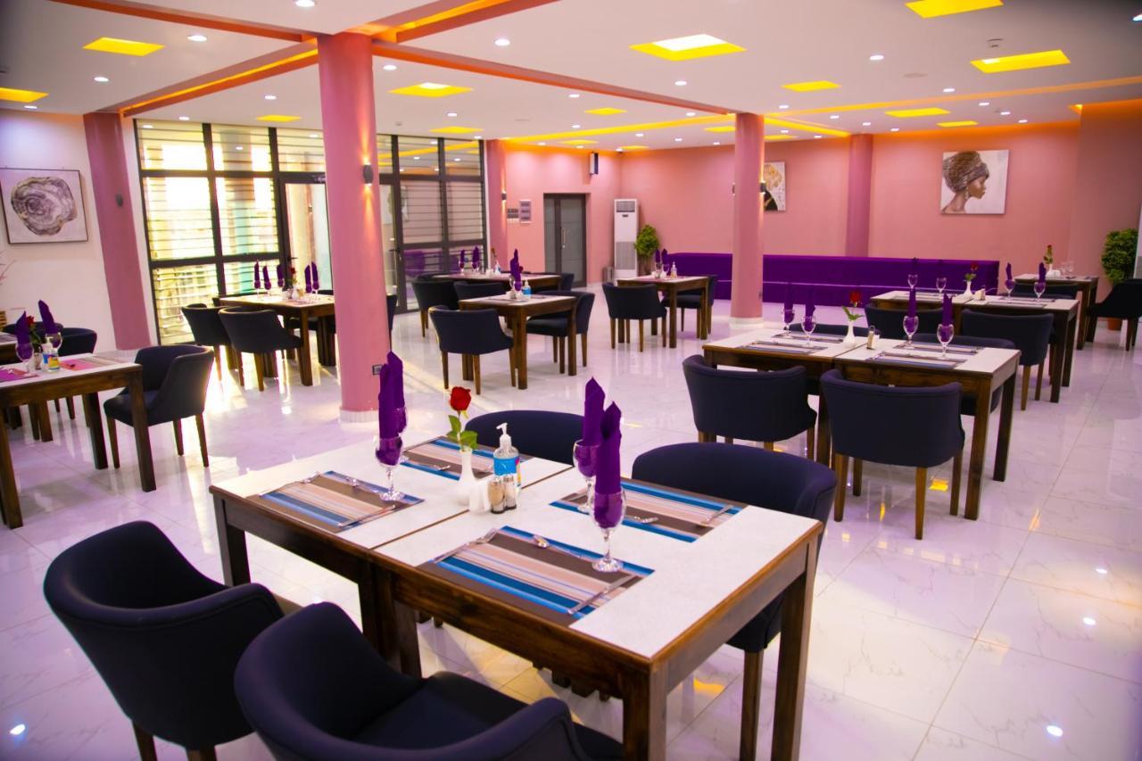 Hotel La Casa Cielo Cotonou Ngoại thất bức ảnh